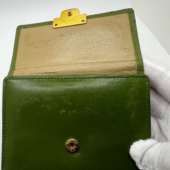 GUC Givenchy Vintage Green Ostrich Leather Compact Leather - Picture 5 of 9